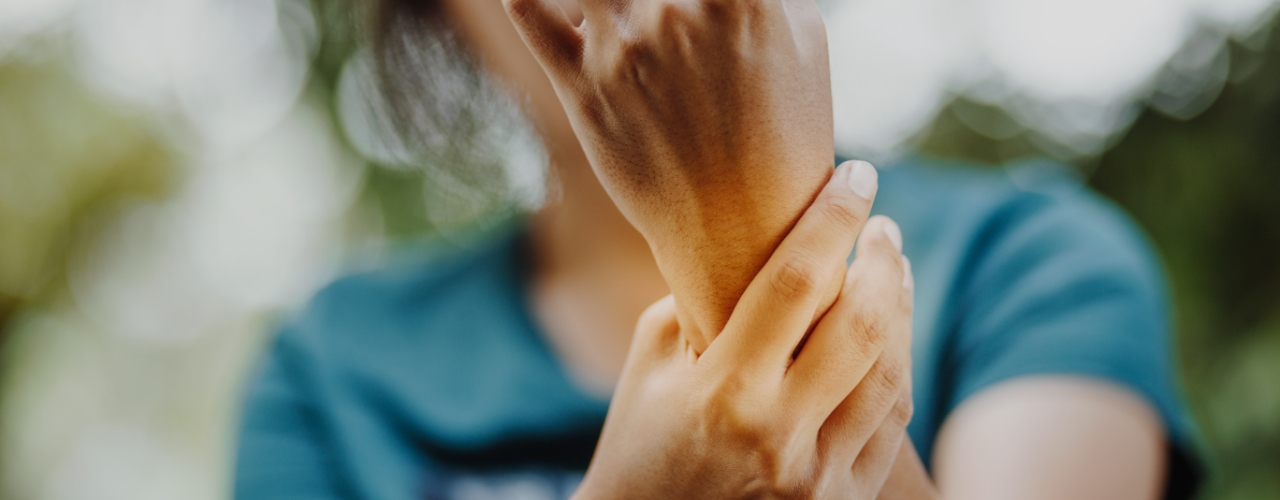 wrist-pain-relief-Physical-Therapy-Center-Waxham-Monroe-Charlotte-Matthews-NC